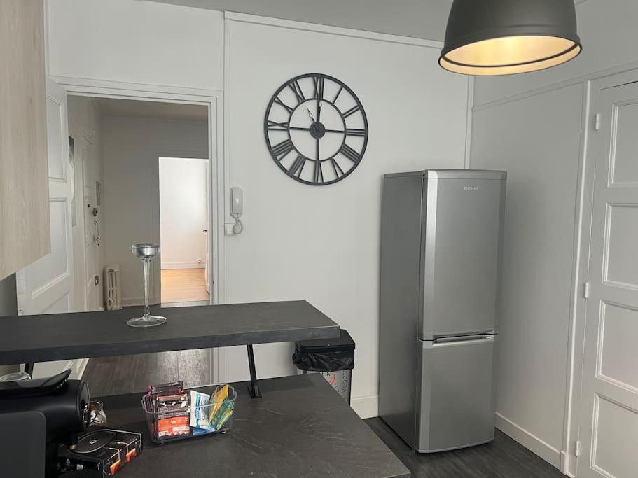 Appartement Proche Des Facs Lebon Clermont-Ferrand Exteriör bild