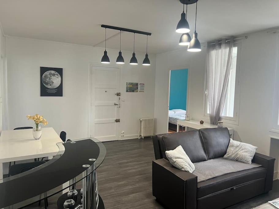 Appartement Proche Des Facs Lebon Clermont-Ferrand Exteriör bild